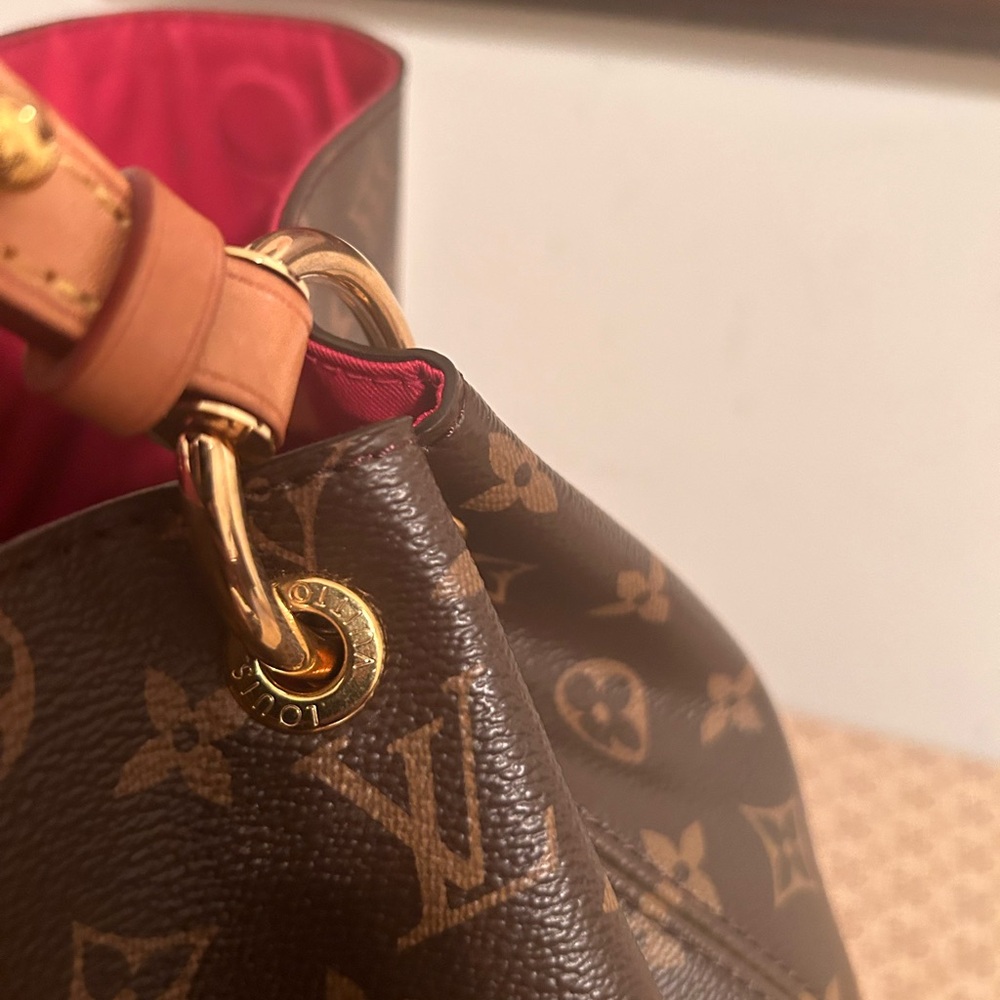 Louis Vuitton Graceful Bag ( Authentic) - Picture 12 of 14